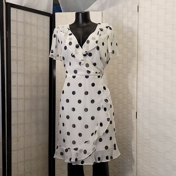 BRAND NEW KARL LAGERFELD PARIS WOMEN'S FAUX WRAP RUFFLE CHIFFON DRESS - Picture 6 of 16